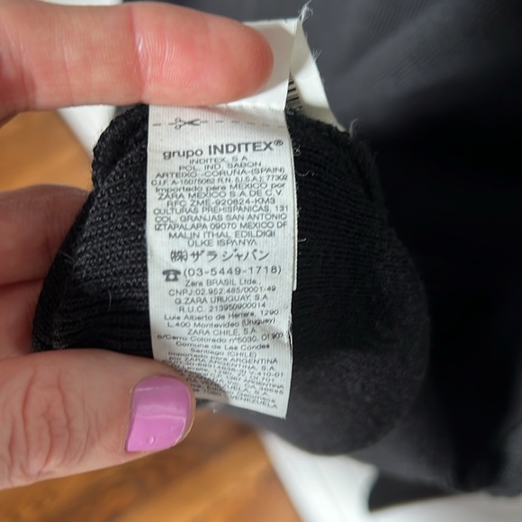 Men’s Slinky 50% Italian Wool Sweater with Sheer-Weave Jersey Sleeve Detailing - Picture 5 of 5